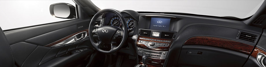 2017 INFINITI Q70 2017 INFINITI Q70